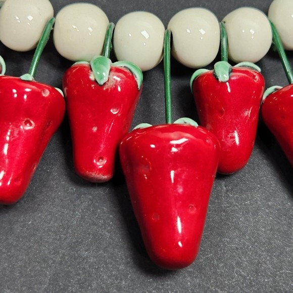 Vintage Flying Colors Strawberry Charms Necklace Ceramic Art 16.5 Inch Red White - Picture 5 of 8